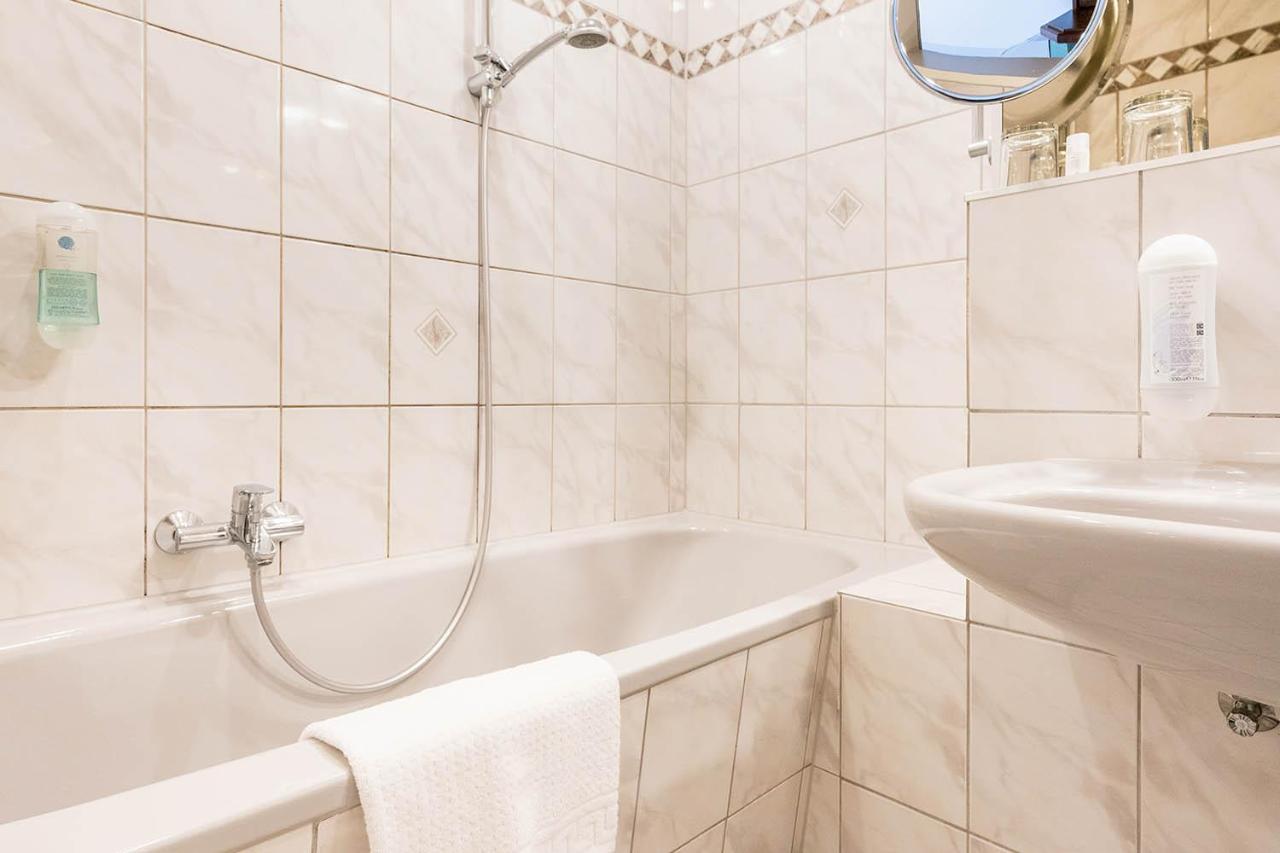 Hotel Frechener Hof מראה חיצוני תמונה